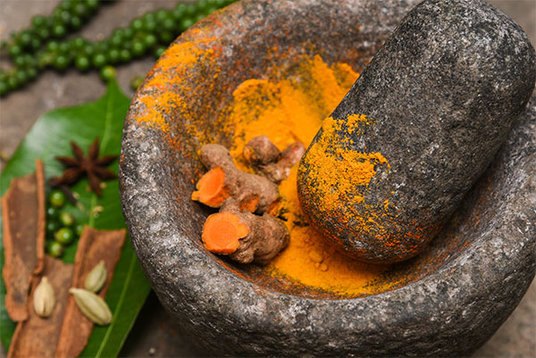 vignette-ayurveda curcuma, pilon.